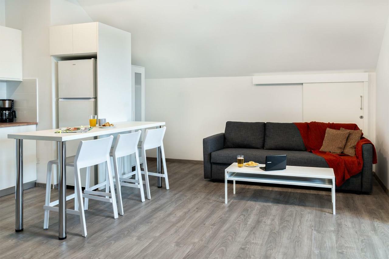 Silver Apartment - Loft ลิมาซอล ภายนอก รูปภาพ